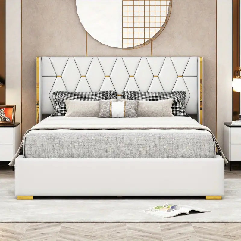 Cama Queen con plataforma y rayas de metal, color beige