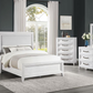 Juego de dormitorio Marielle de 4 piezas con cama tamaño king en color blanco desgastado 224841KE-S4 