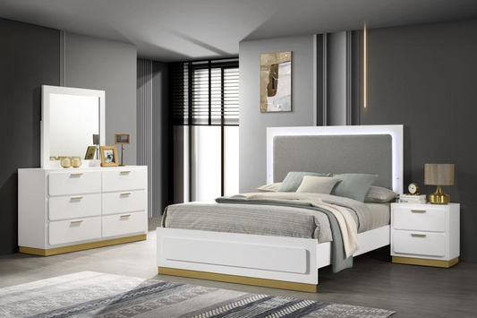 Caraway 4-piece Eastern King Bedroom Set White 224771KE-S4