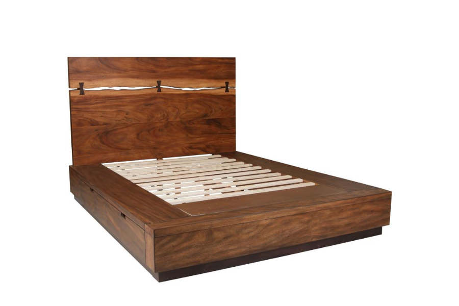 Cama con paneles de almacenaje Winslow Wood Eastern King en nogal ahumado 223250K