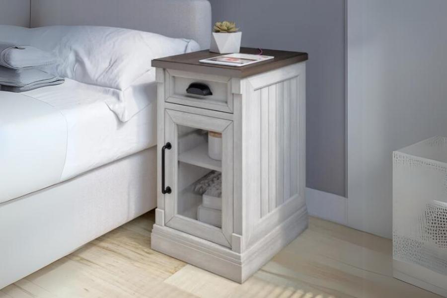 Tresanti Cassidy Chairside Table