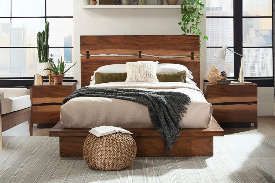 Cama Queen con paneles Winslow Wood en nogal ahumado y grano de café 223250Q 