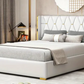 Cama Queen con plataforma y rayas de metal, color beige